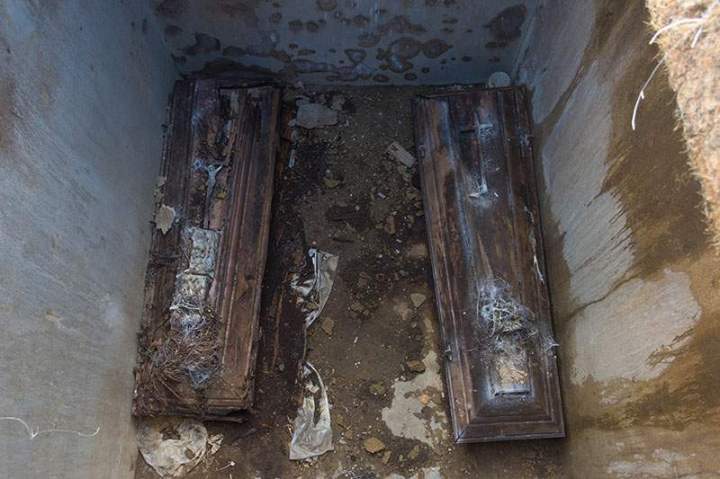 Exhumation, Le Lamentin